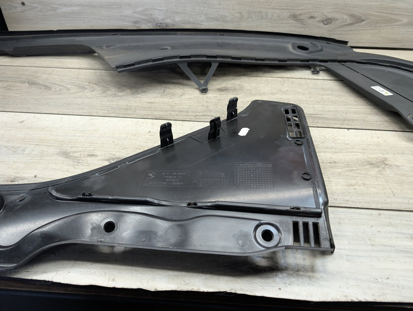 2011-2016 BMW 528i F10 Left Right Engine Bay Cover Panel Seal Trim SET 7019803 Estimated Current mileage:71,680