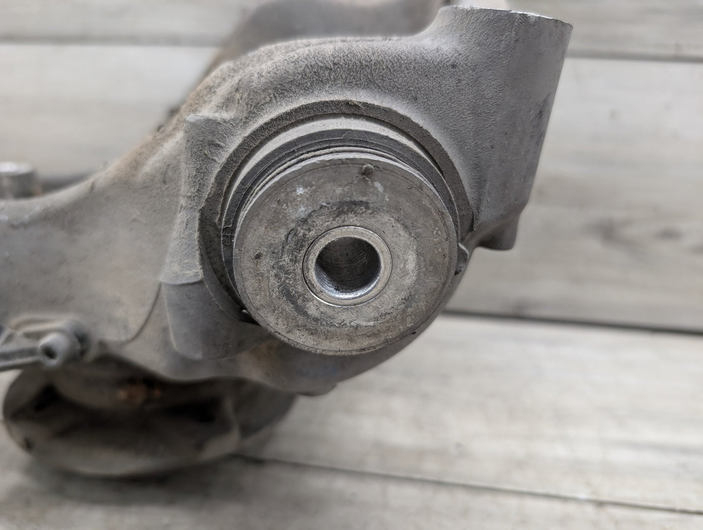 2008 - 2017 Audi S5 8T Rear Left Driver Spindle Knuckle w/ Bearing 8K0505435A
