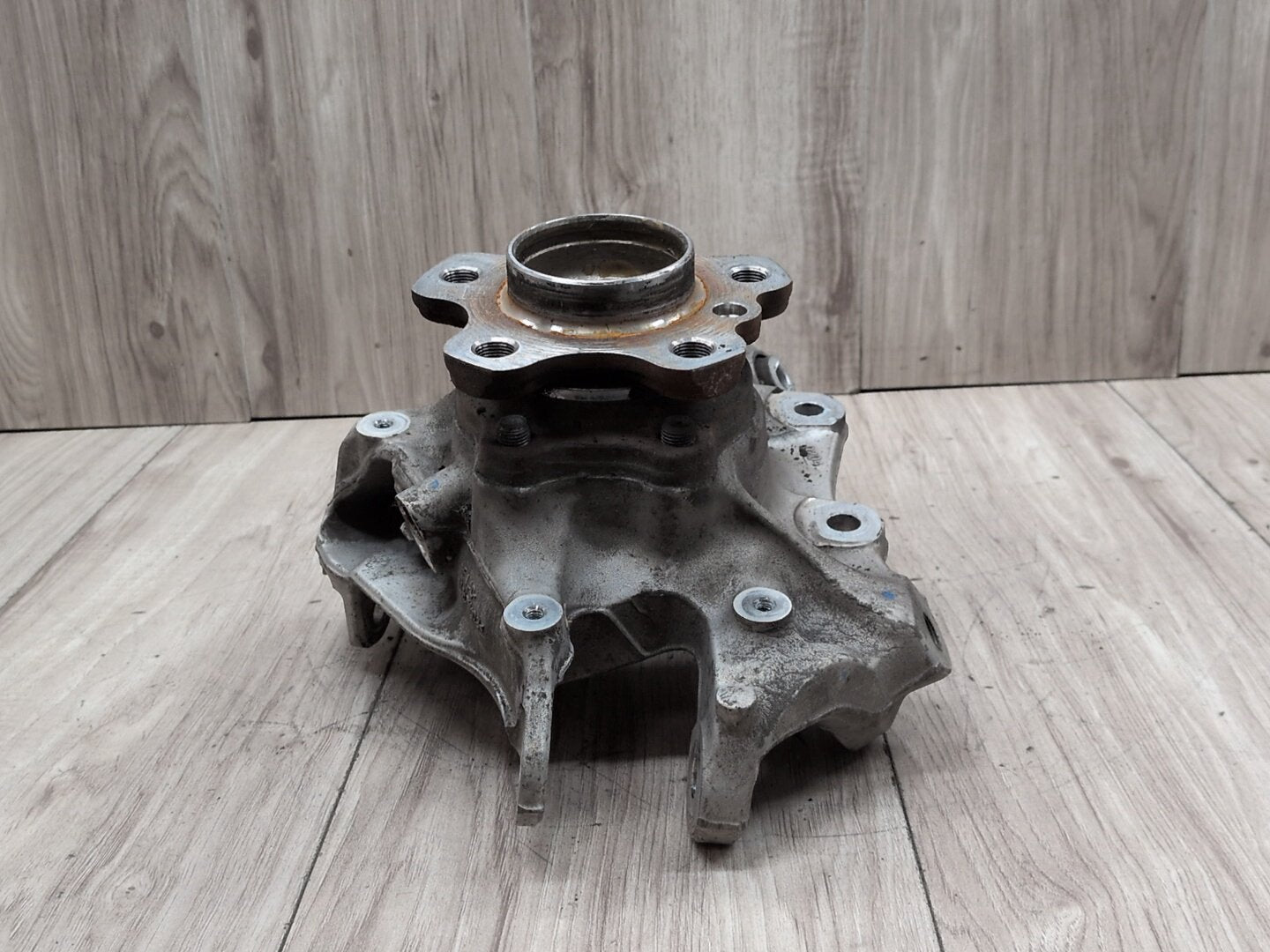 19-25 OEM BMW G20 330 M340 REAR Left Driver Knuckle Wheel Hub Spindle Bearing