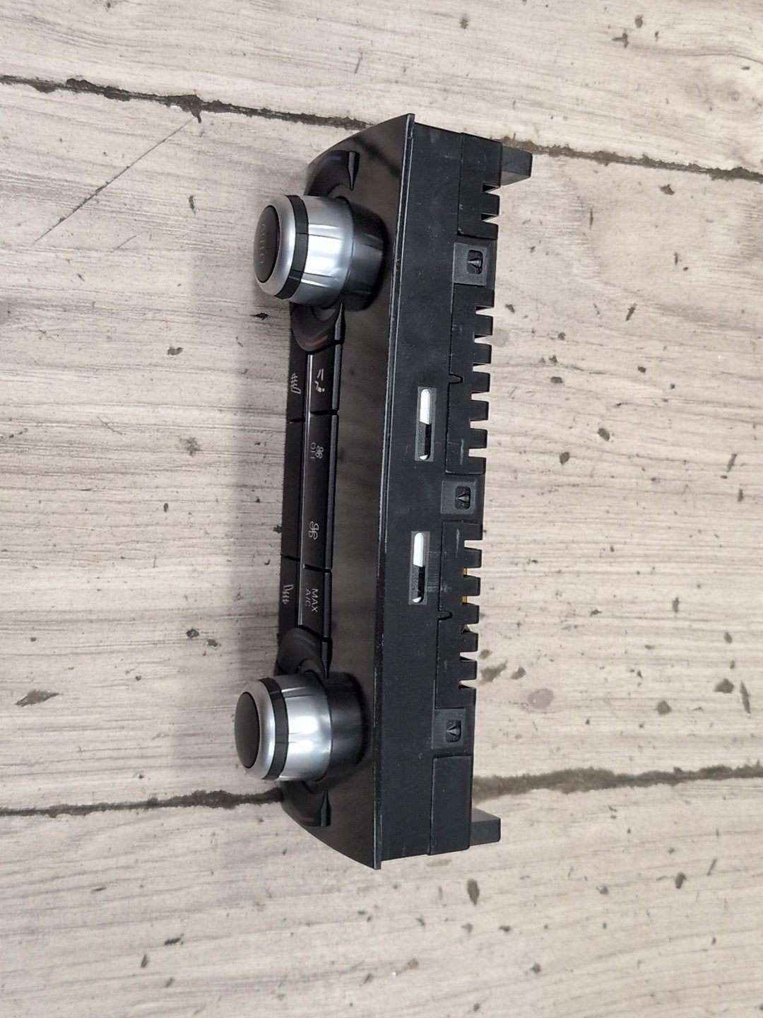 2012-2018 BMW M6 F06 Rear AC Heater Climate Control Switch 9304719