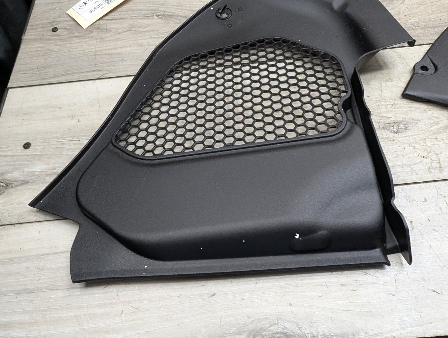 2017-2023 BMW 530i G30 Right Passenger Side Cowl Cover 7349602