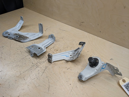2018-2024 BMW X3 G01 Front Right Passenger Fender Brackets SET 7424678