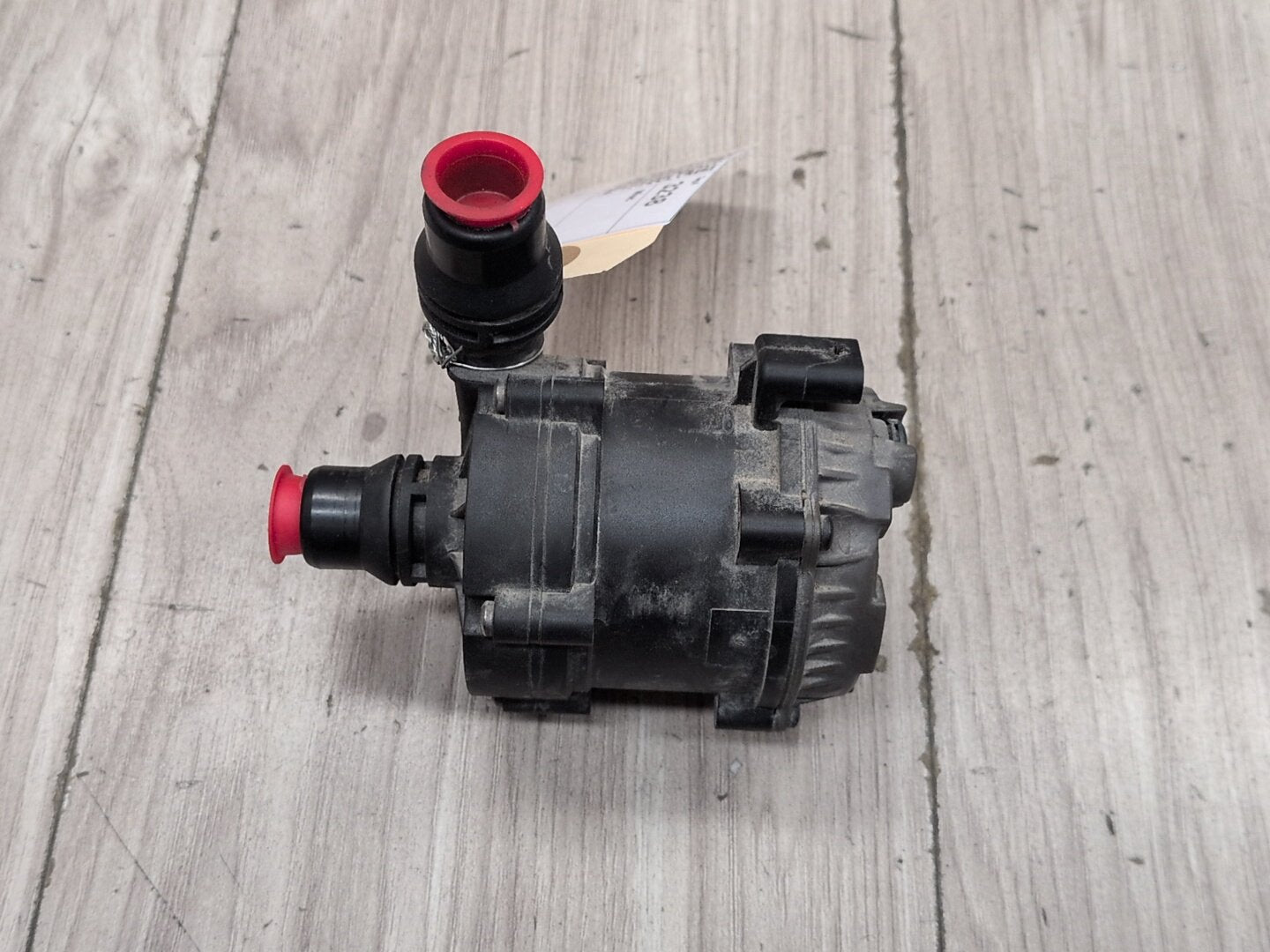 2019 - 2026 BMW X5 G05 Engine Motor Cooling Auxiliary Water Pump 8638237 N63B44M3