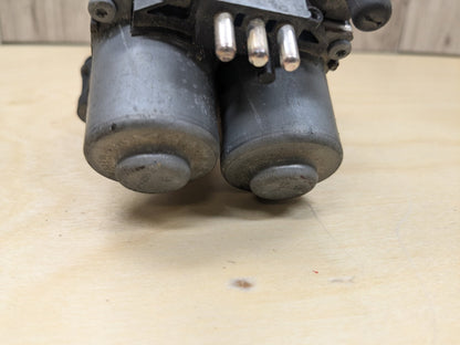2009-2011 Mercedes-Benz SLK-Class R171 Engine Water Heater Valve A0048302084