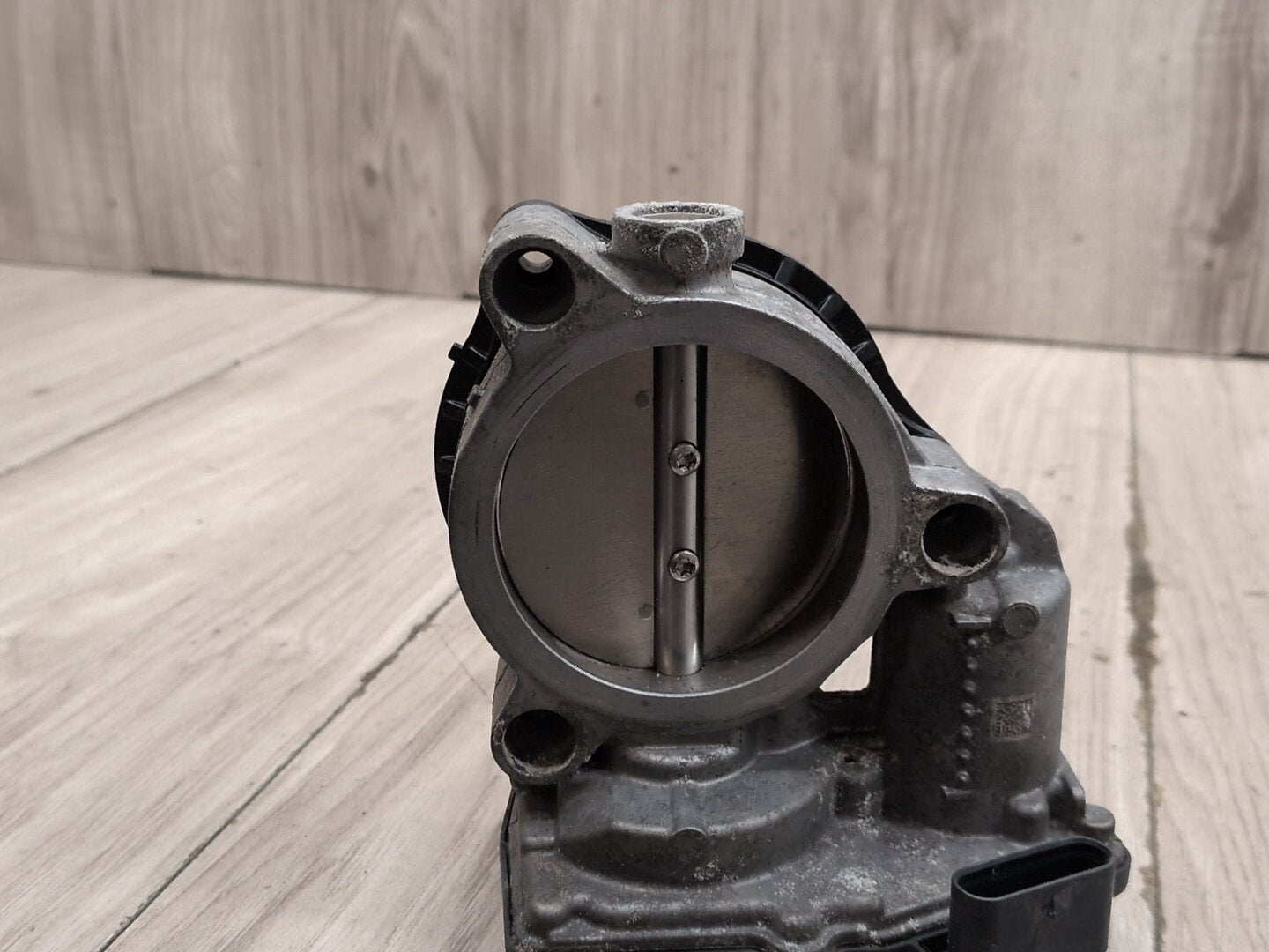 OEM BMW F39 F44 F48 F90 G05 G12 750 G30 M550 M8 Engine B46 N63 S63 Throttle Body