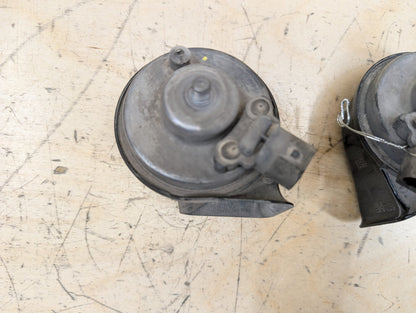 2012-2018 BMW 320i F30 Alarm Horns SET 7245422