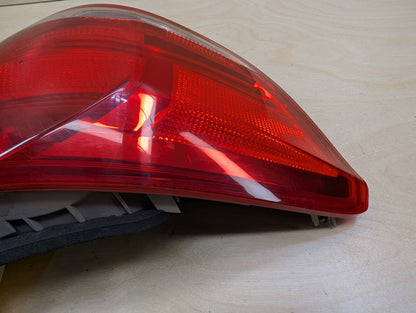 07-10 OEM BMW E93 328 335 M3 CONVERTIBLE Rear Left Driver Side Outer Tail Light