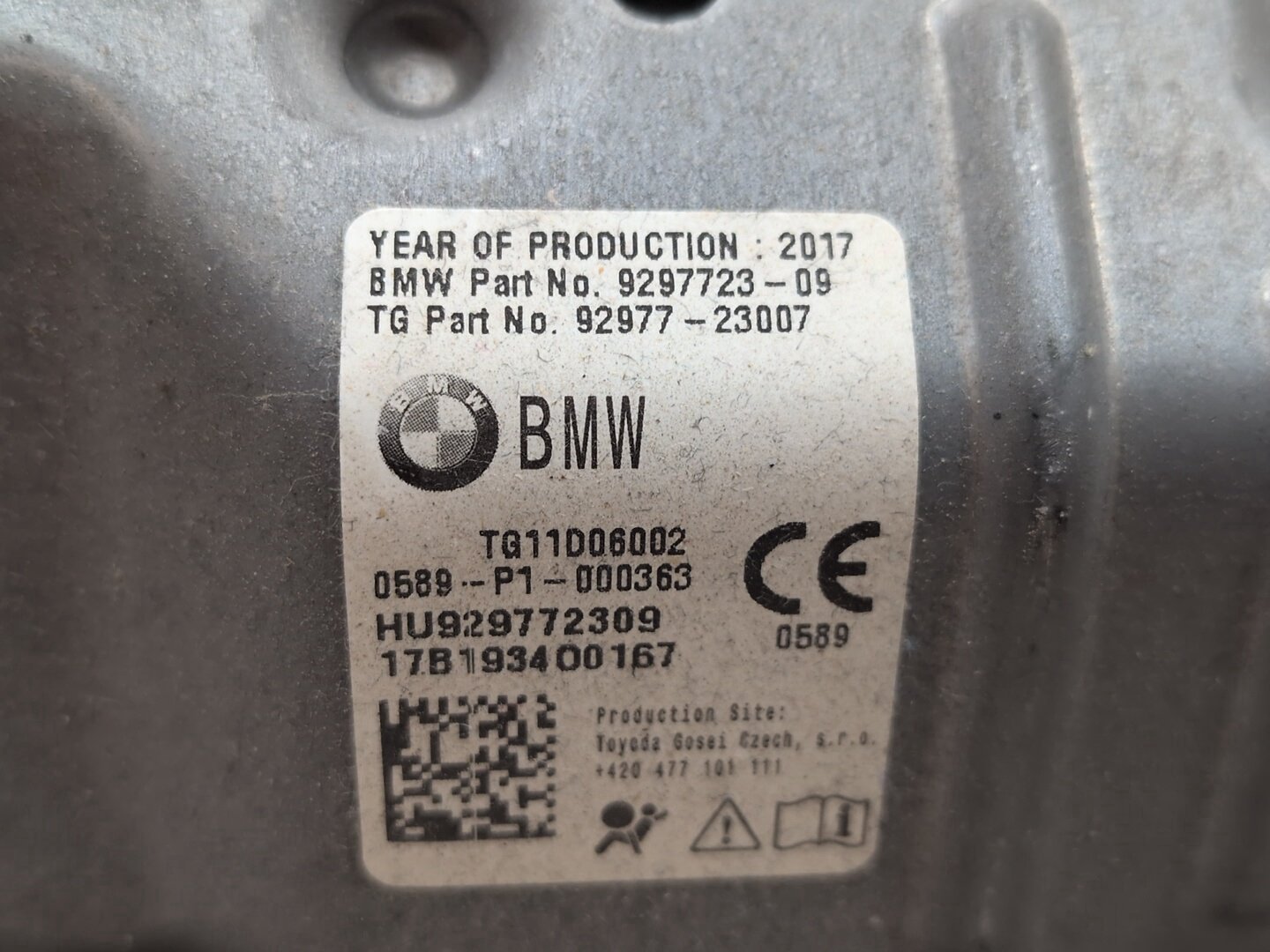 OEM BMW F90 G11 G12 G30 530 540 M550 M5 Front Left Driver Knee Lower Dash Airbag