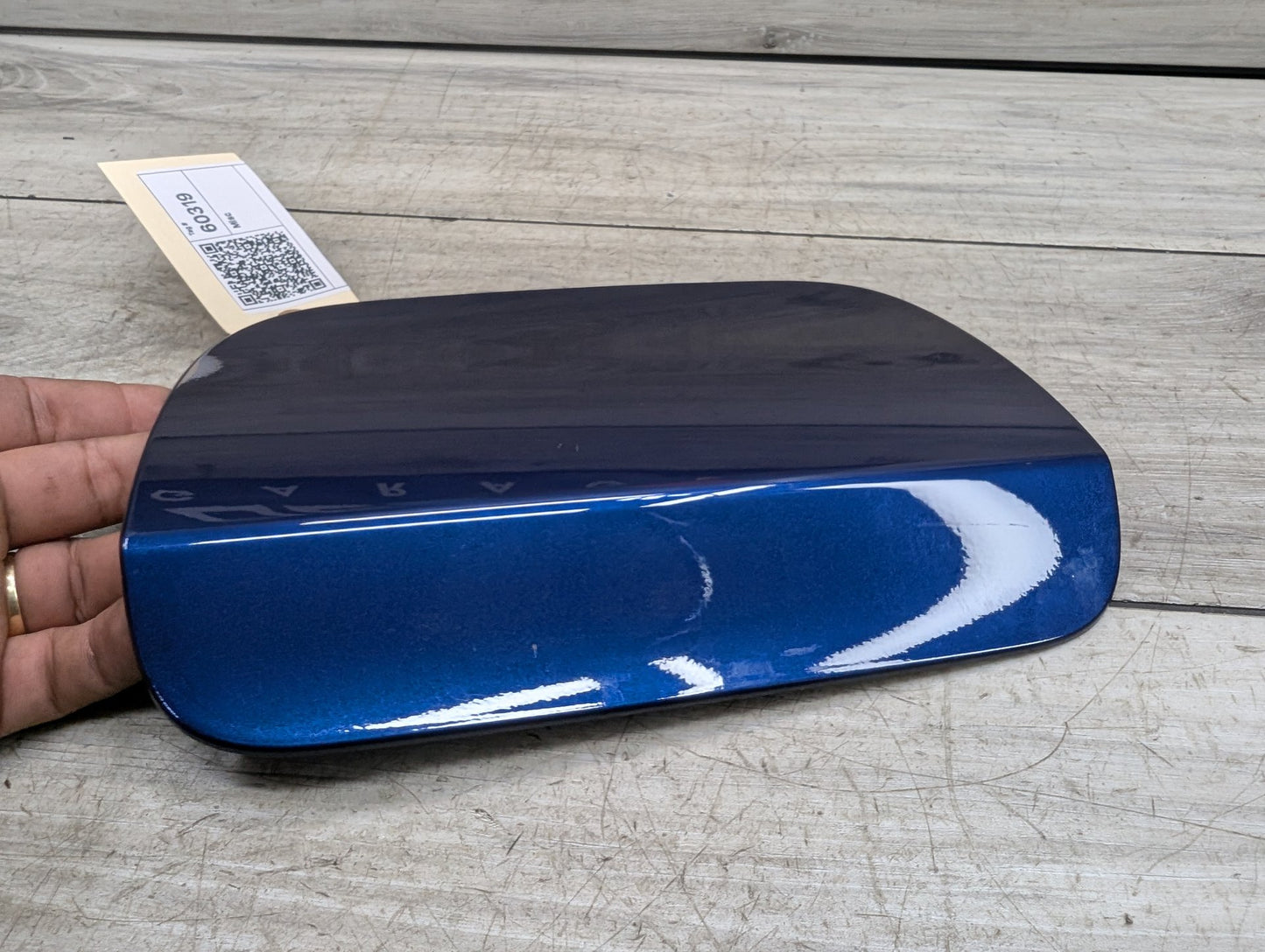 17-23 OEM BMW F90 G30 530 540 M550 M5 Fuel Gas Tank Flap Lid Cover