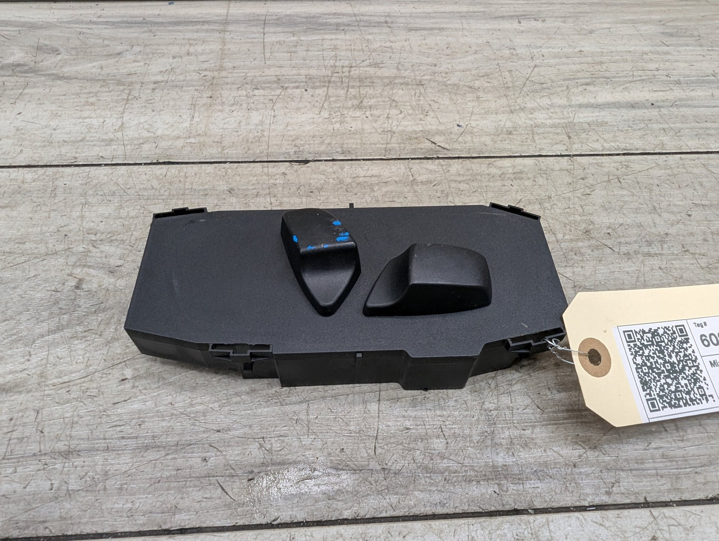 2011 BMW 328i E90 Front Right Passenger Seat Control Switch 6936984