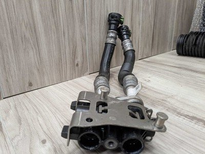 16-19 OEM BMW F90 M5 G12 750 G30 M550 Transmission Oil Cooler Line Inlet Outlet