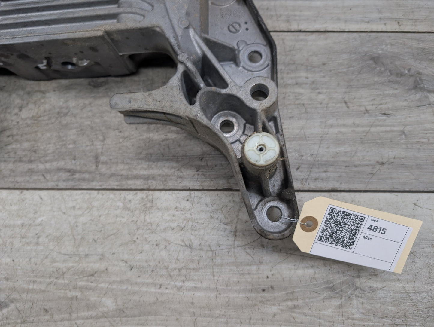 2018 - 2024 BMW X3 G01 Transmission Mount Bracket 9485331 B46B20O1