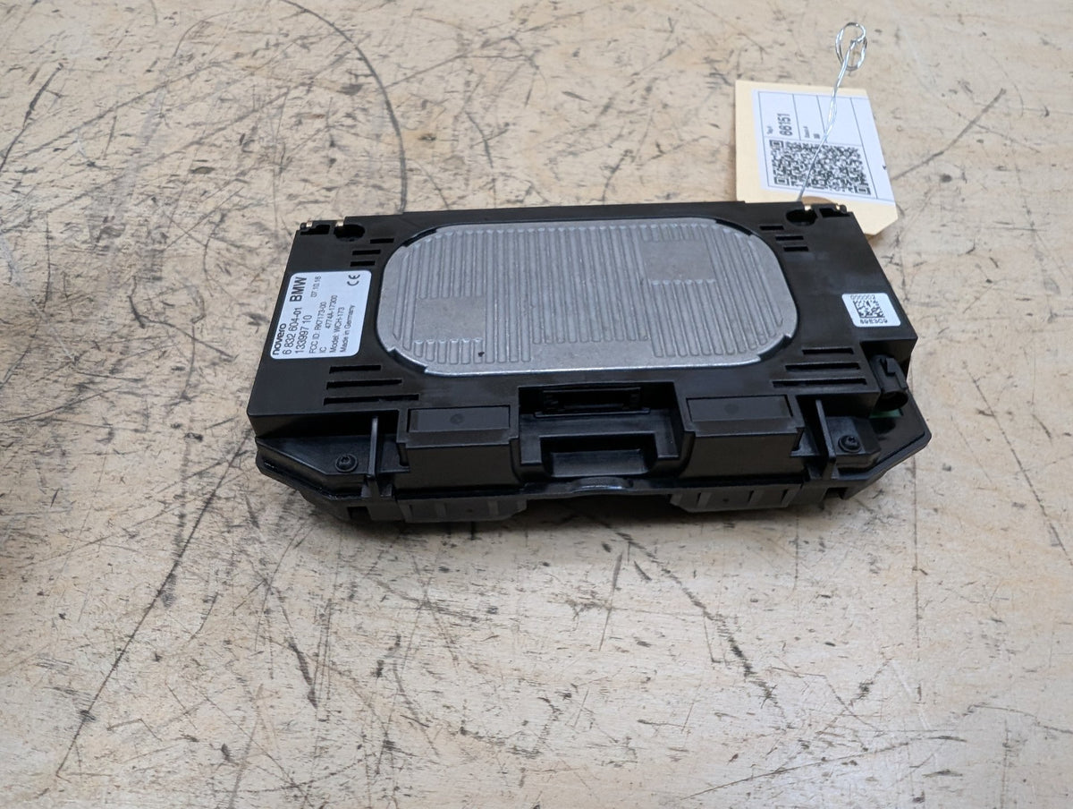 2016-2019 BMW 740i G12 Wireless Phone Charger Module 6832604 OEM