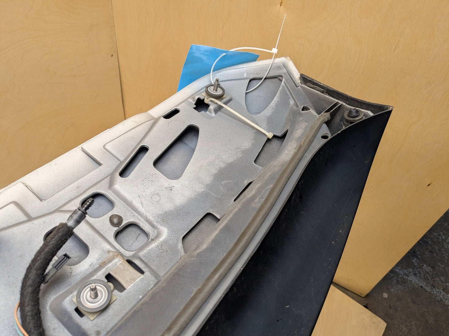 07-13 BMW X5 E70- Rear Trunk Liftgate Lid Spoiler Silver 354 PN: 7157689