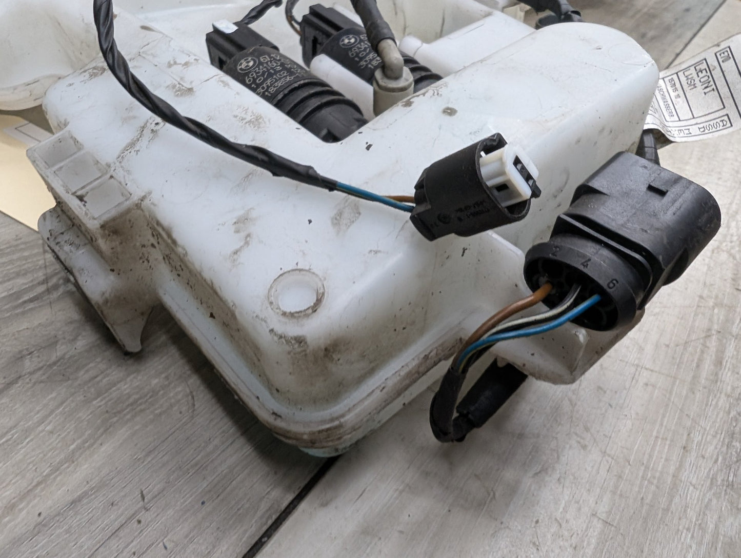 2007-2013 BMW X5 E70 Windshield Reservoir Tank Assembly 7161476