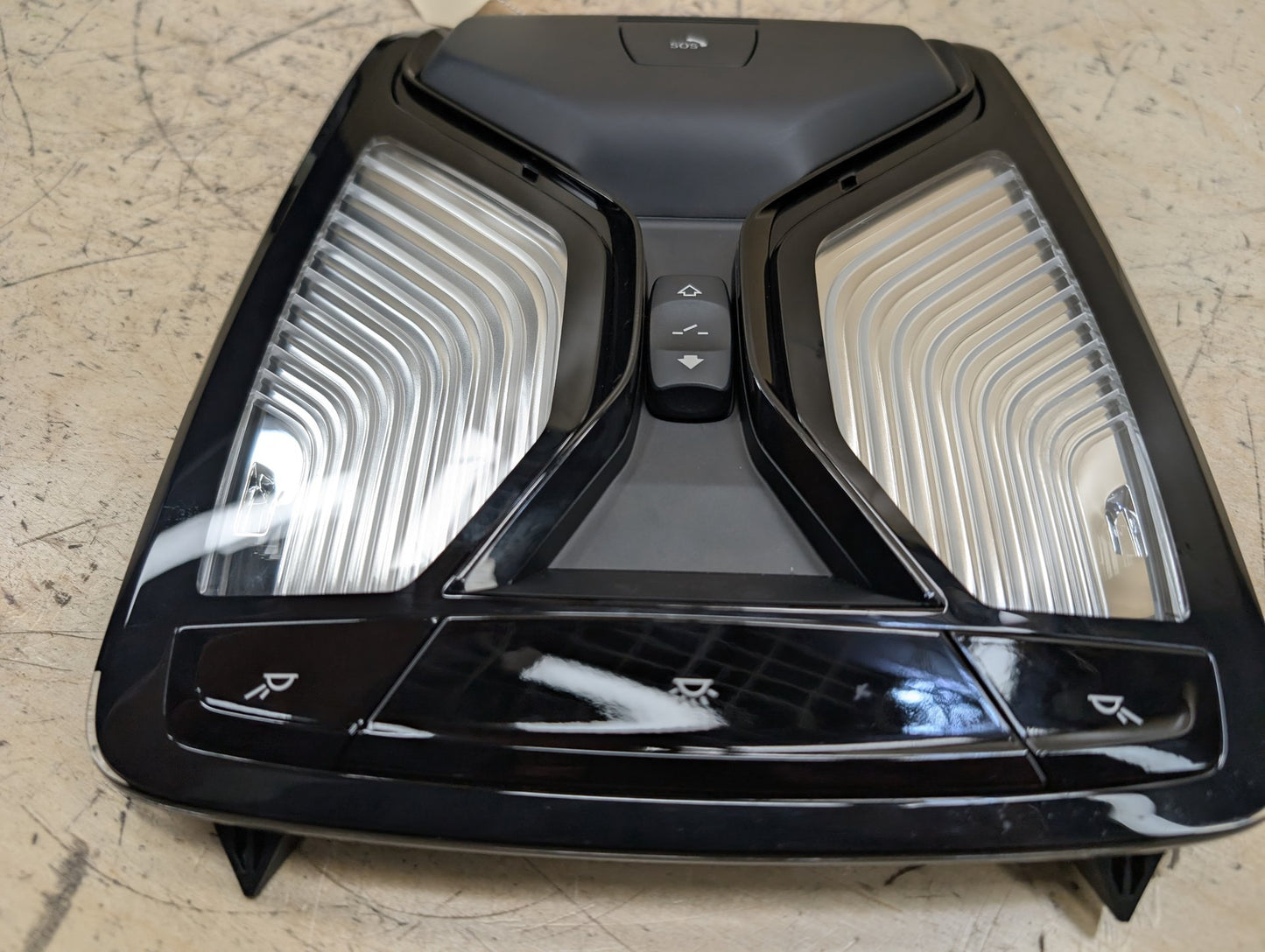OEM BMW G01 G02 G05 G20 G30 330 M340 Front Roof Console Dome Light SOS Switch