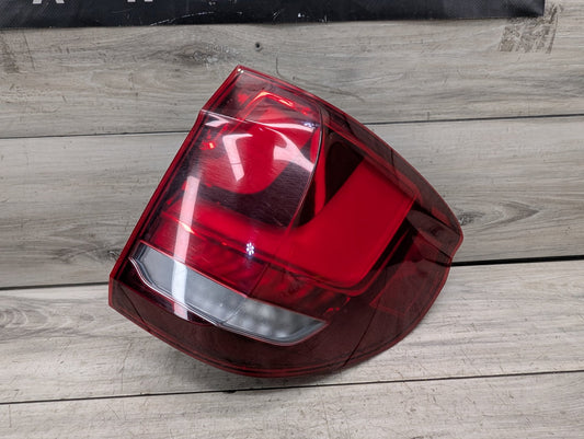 14-18 BMW OEM F15 F85 X5 X5M Rear Right Passenger Side Outer Stop Tail Light