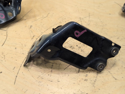 2019-2026 BMW X5 G05 Front Right Passenger Fender Brackets SET 7418218 OEM