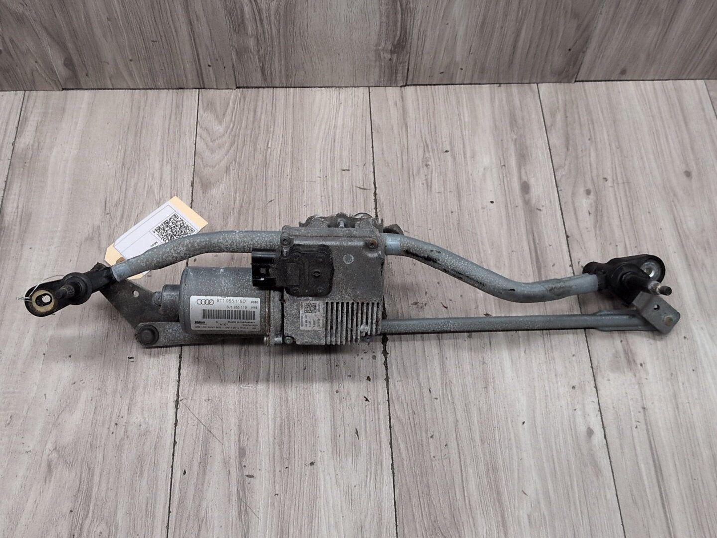 2008 - 2017 Audi S5 8T Front Windshield Wiper Motor 8T1955119D