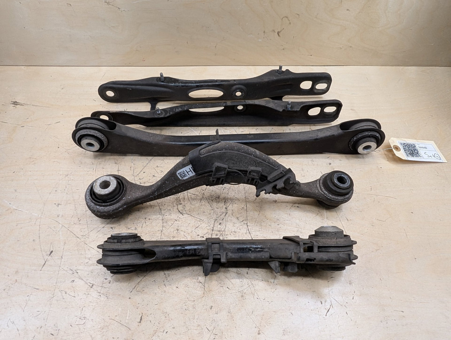 2016-2022 BMW 750i G12 Rear Right Passenger Control Arms SET 6861126