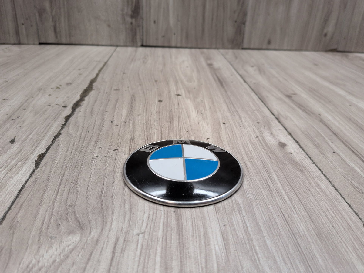 OEM BMW E85 F06 F10 F12 F13 Hood Trunk Emblem Badge Symbol Logo D=82 MM 7057794