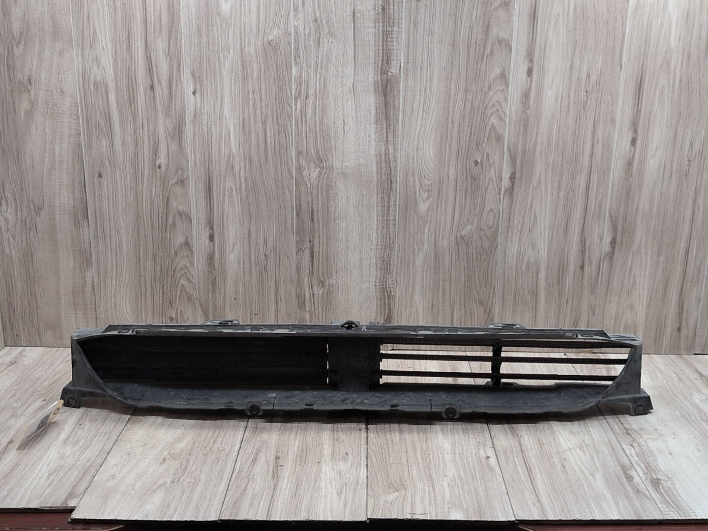2018-2024 BMW X3 G01 Front Lower Bumper Radiator Air Flap Shutter 7497231