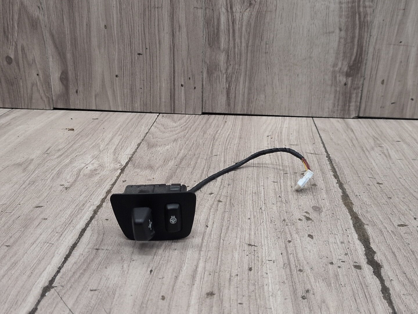 2012-2018 BMW M6 F06 - Steering Wheel Heater Switch PN: 9188878