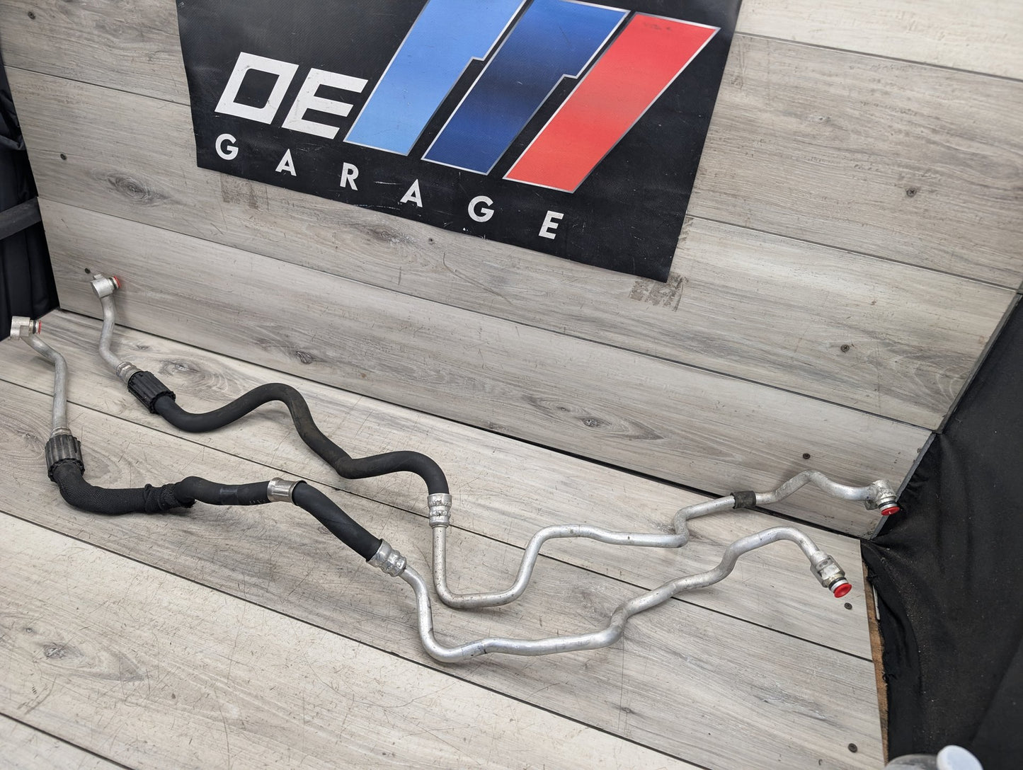 2015 - 2019 BMW X6 F86 Engine Oil Cooler Hose Pipe Lines 7627753 S63B44T2