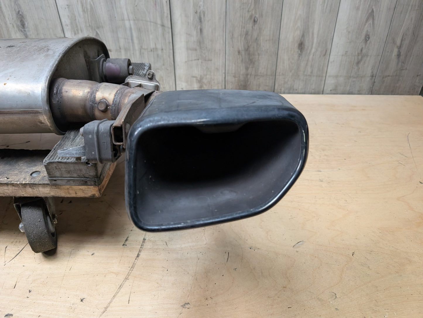 2018 - 2023 BMW X3 G01 Rear Exhaust Muffler 8693952 B58B30M0
