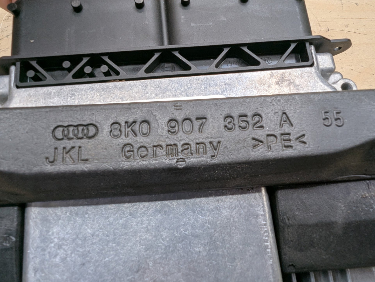 13-15 OEM Audi RS5 CFSA Engine Motor ECU DME Computer Module 8T2907560B