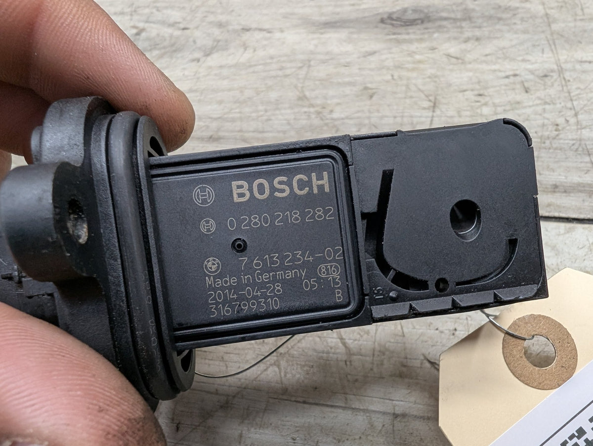 OEM BMW F10 F13 F15 F85 F86 X5 M6 Engine N63 S63 MAF Mass Air Flow Sensor Meter