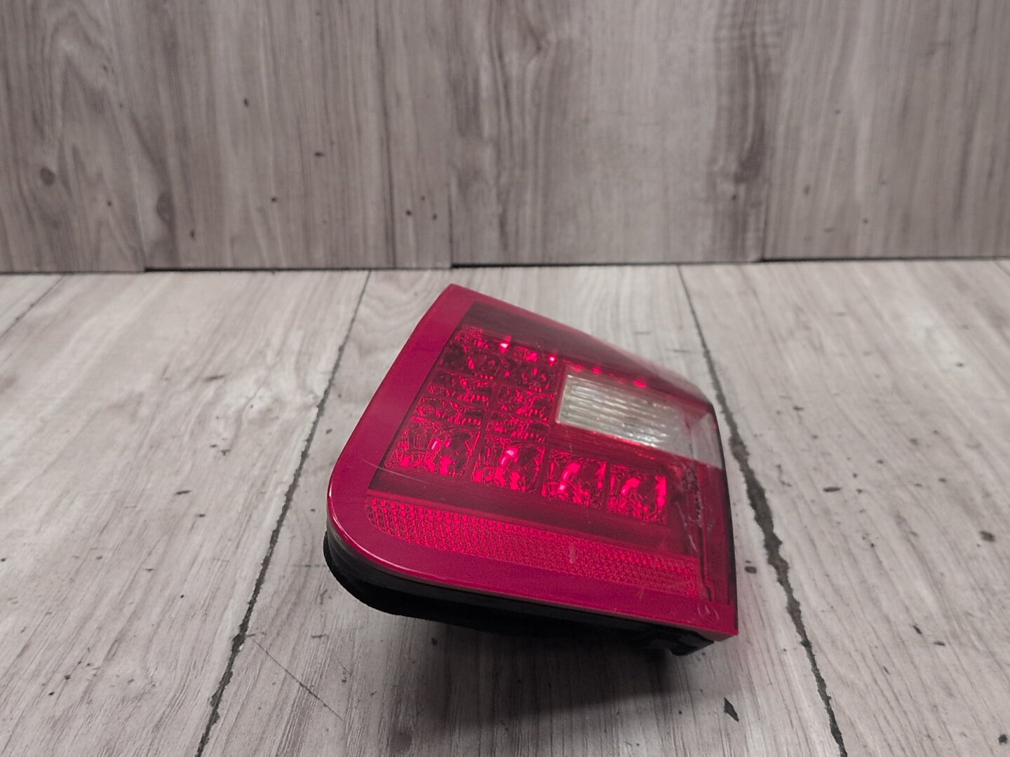 2009-2012 Mercedes-Benz E550 W212 Rear Right Passenger Inner Tail Light A2128200864 OEM