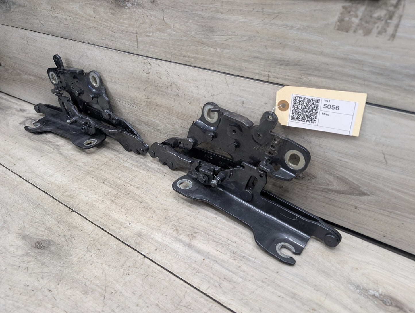 OEM BMW F22 F23 F30 F32 F33 F36 F80 F82 F83 F87 Left Right Side Hood Hinges PAIR