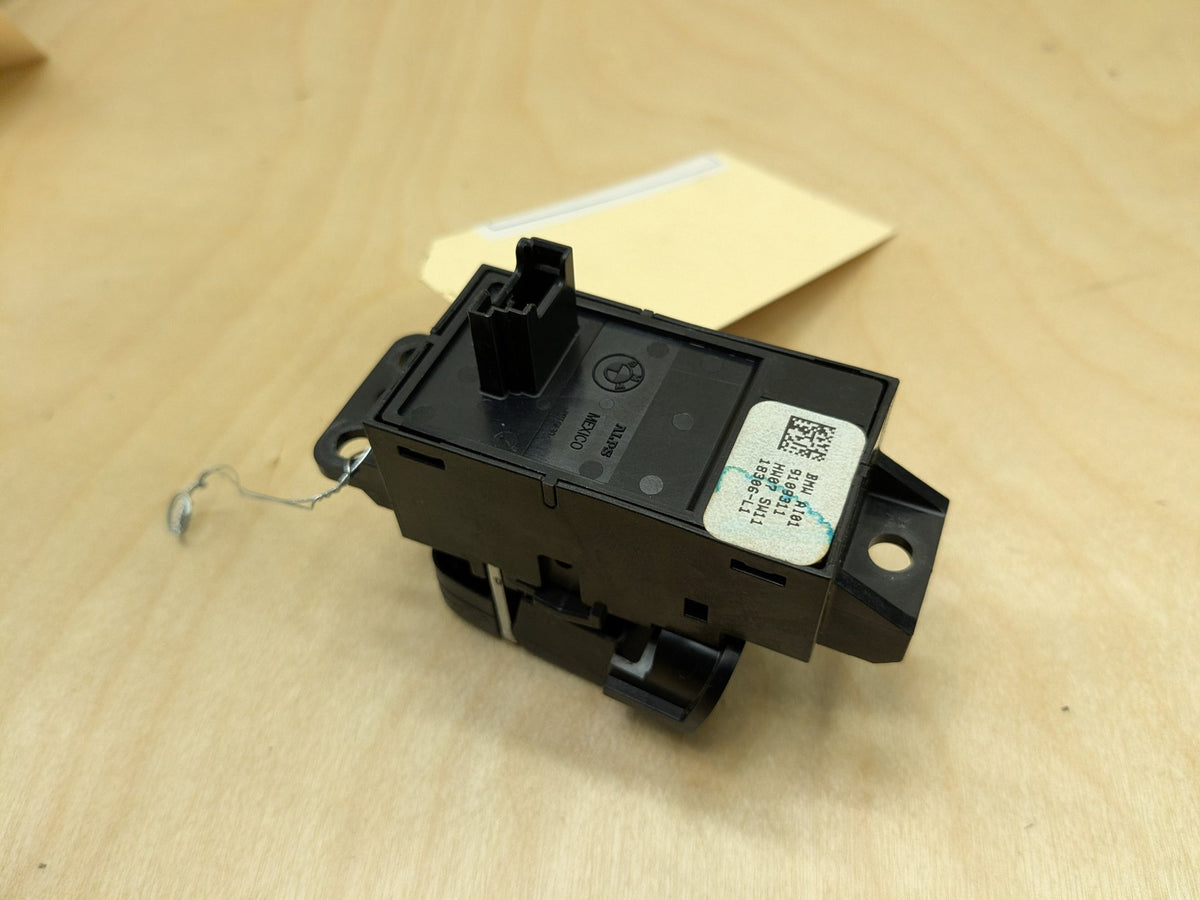 2018-2025 BMW X3 G01 Emergency Parking Brake Switch 9109311 OEM