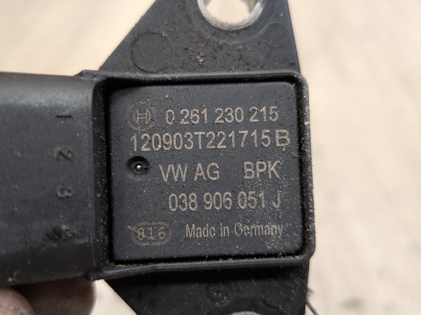2008 - 2017 Audi S5 8T Manifold Absolute Pressure (MAP) Sensor 0261230215