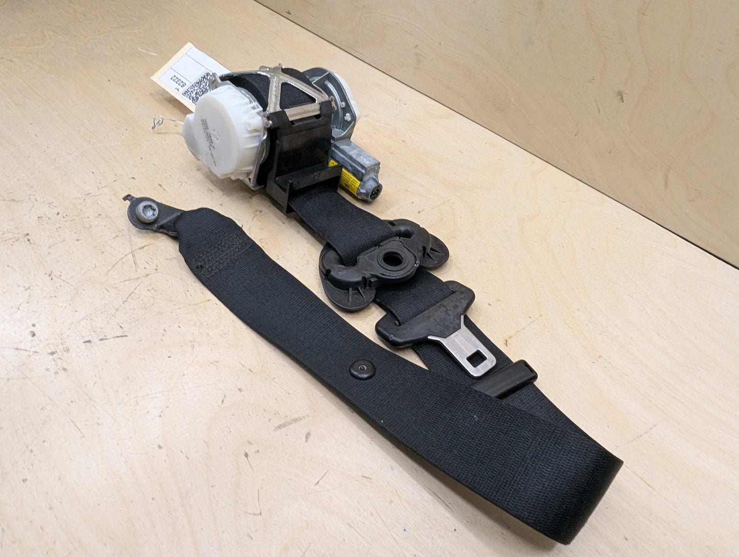 12-20 OEM BMW F30 F36 F80 M3 Front Left Driver Side Seatbelt Retractor Black