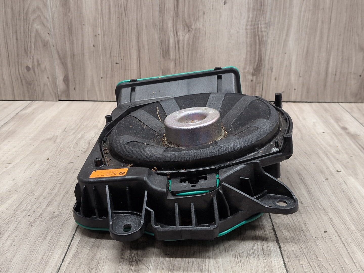 16-19 OEM BMW G30 G12 F90 Front Left Sub Subwoofer Audio Speaker Harman Kardon