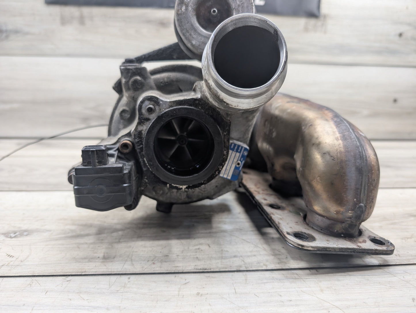 OEM BMW F06 F10 F12 F13 535 640 PWG Engine Motor Turbo Charger w/ Manifold 7583908