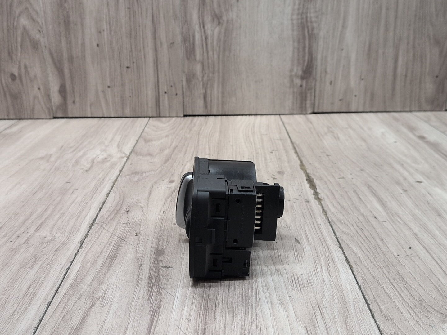 2015-2018 Audi Q3 8U Headlamp Switch 8P0919093