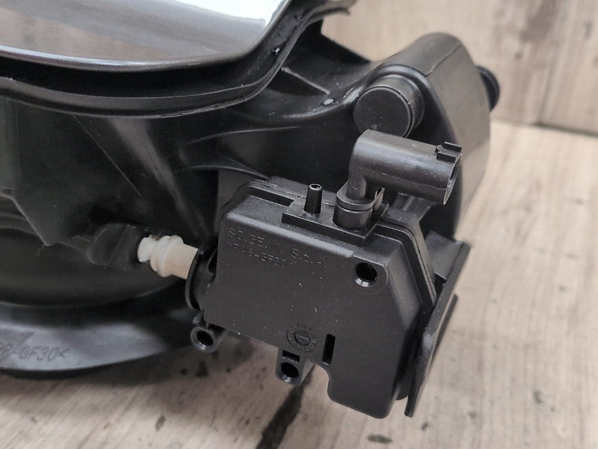 14-20 OEM BMW F32 F36 F82 M4 428 430 435 440 Gas Fuel Tank Filler Assembly