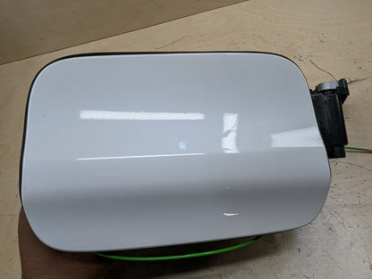 2016-2022 BMW 750i G12 Gas Cover Assembly 7358677