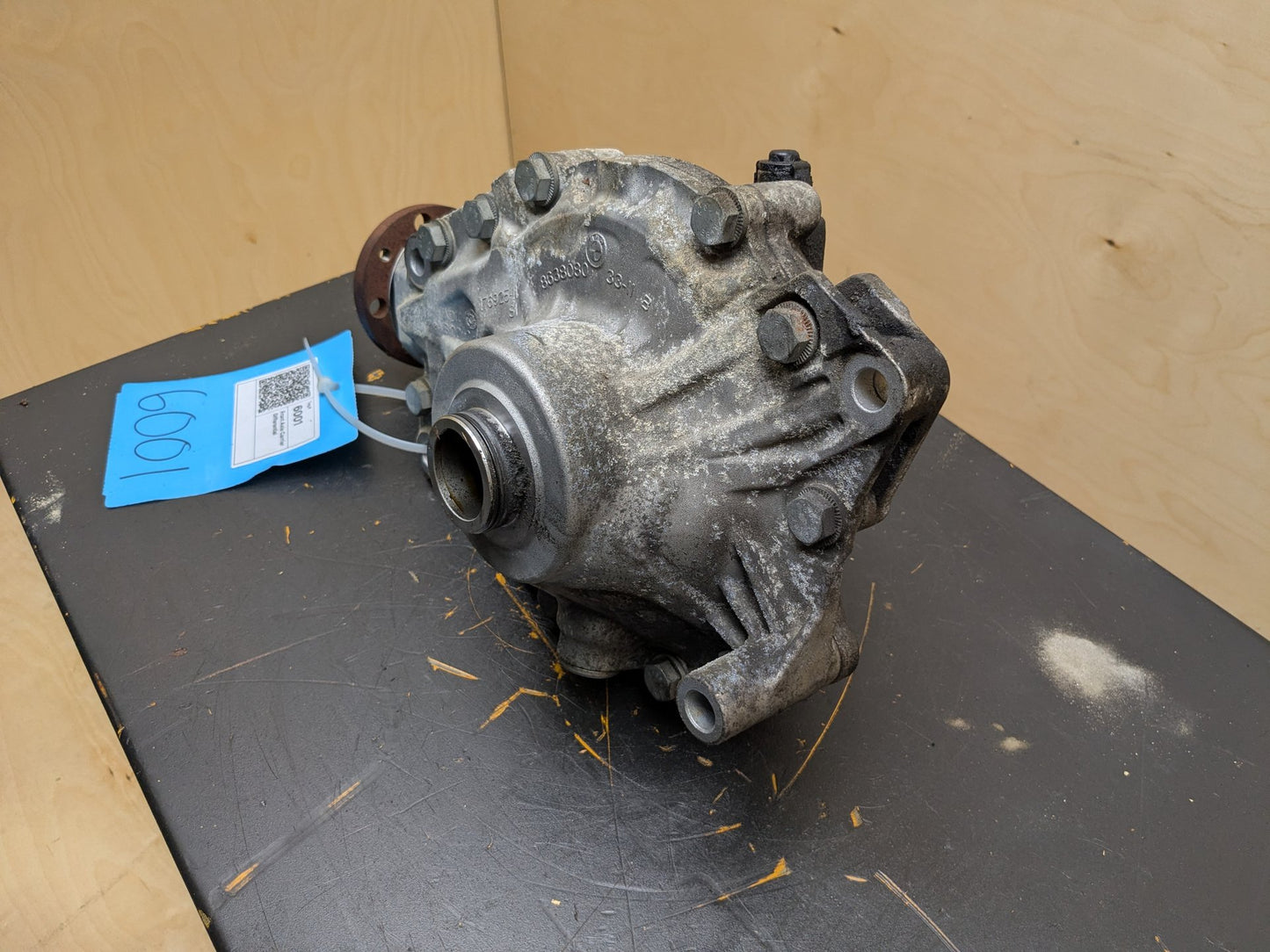 16-21 OEM BMW G30 G12 750 M550 AWD Front Differential Axle Carrier 2.81 Ratio