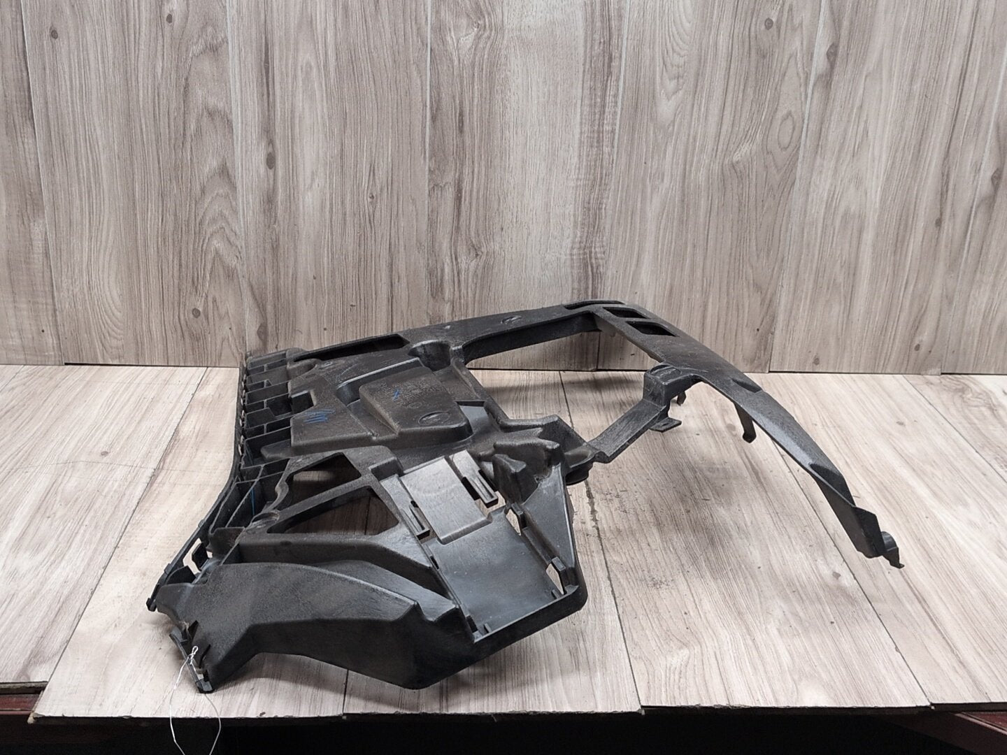 2019-2026 BMW 330i G20 Rear Right Passenger Bumper Support Bracket 7427968
