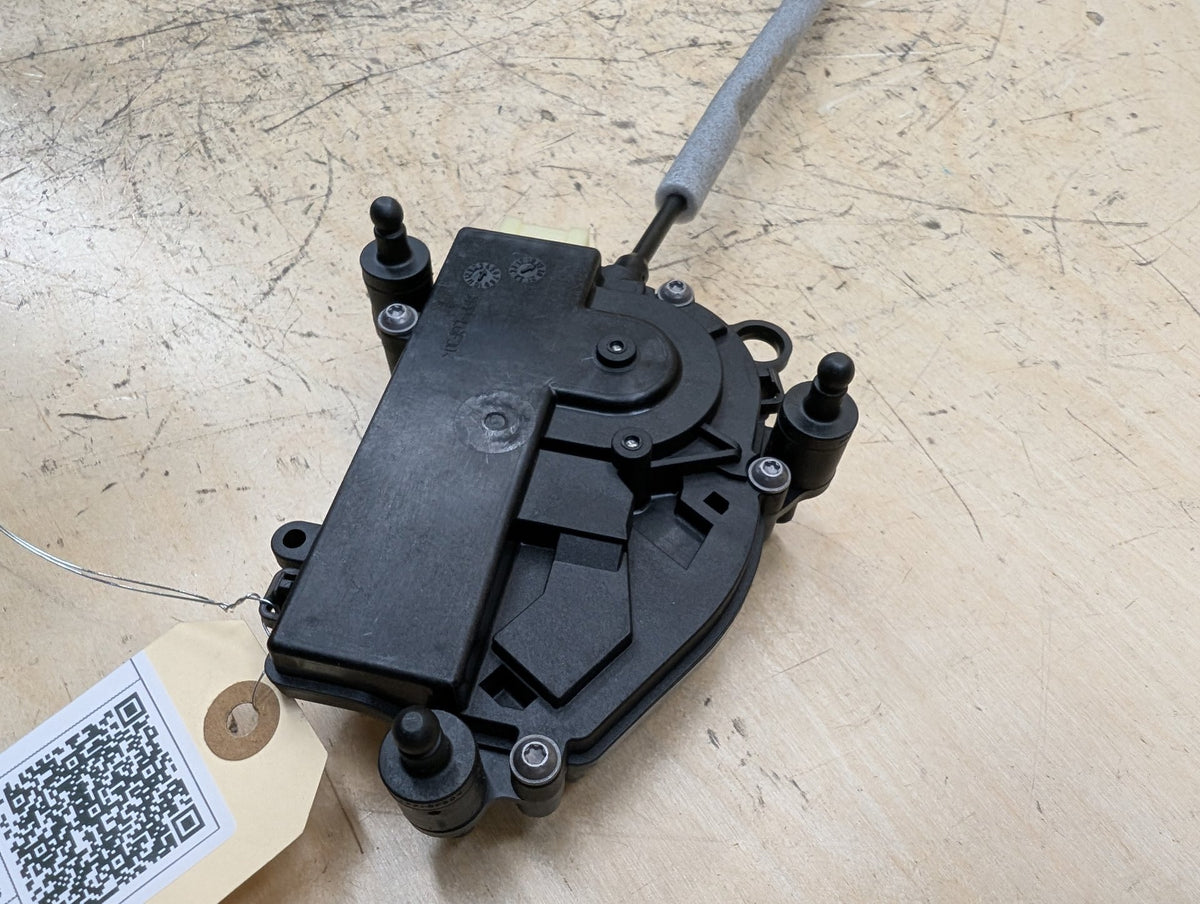 2019-2026 BMW X5 G05 Liftgate Trunk Lid Liftgate Lock Latch Actuator 9482992 OEM