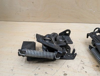 OEM BMW F22 F30 F32 F36 F80 F82 F87 M4 Hood Safety Catch Lock Latch Bracket SET