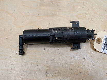 OEM BMW E90 E92 E93 328 335 Front Left Right Headlight Washer Spray Nozzle Jet
