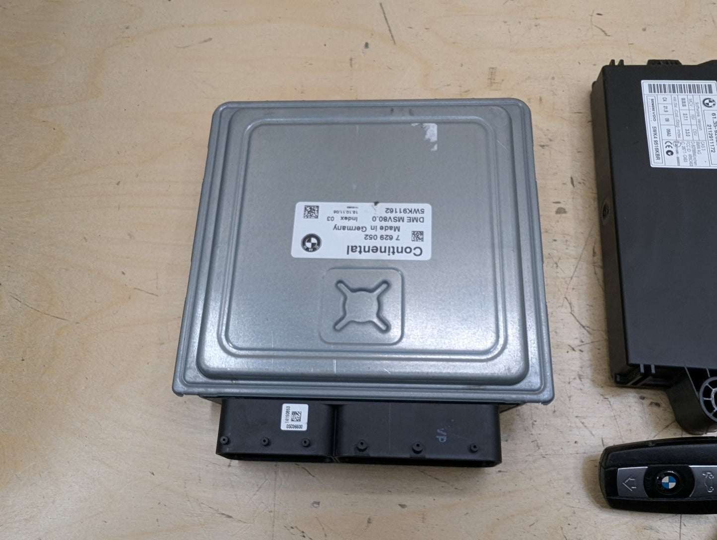 OEM BMW E82 E90 E92 E93 DME ECU CAS3 Engine N52 Control Computer Key MSV80 SET