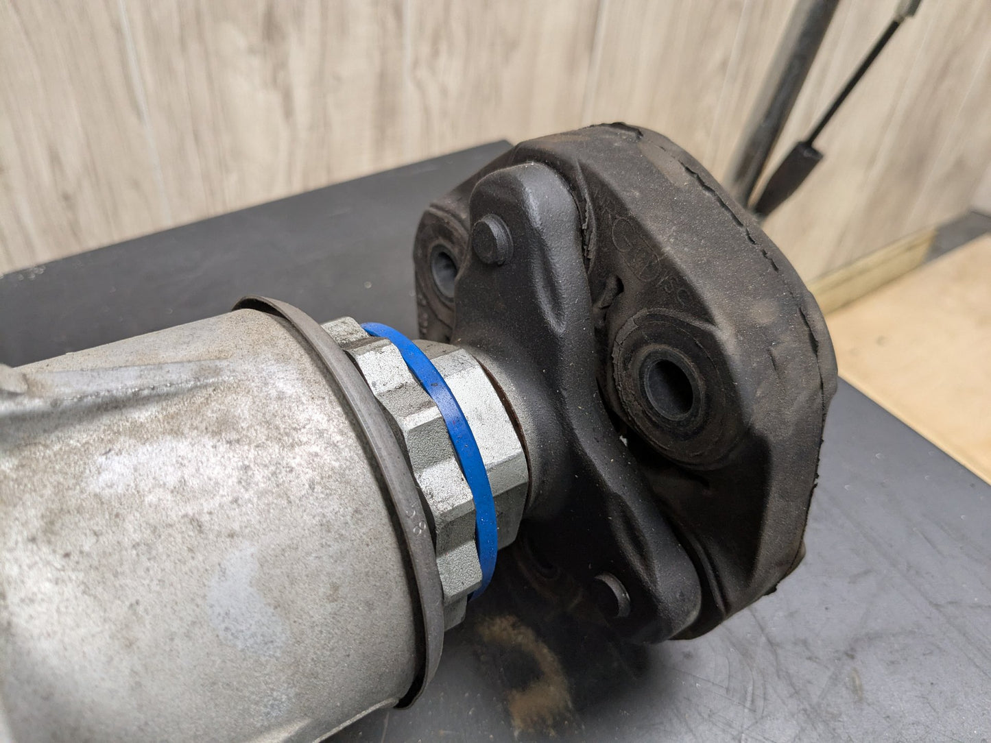 OEM BMW G20 G22 G23 G42 230 330 430 B46 Rear Differential Axel Carrier 2.81 k