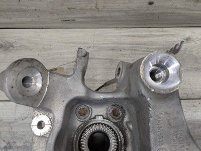 2019 BMW M550i G30 Rear Right Spindle Knuckle w/ Bearing 6866336 OEM
