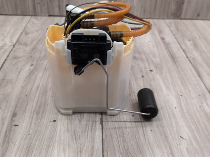 19-25 OEM BMW G05 G06 G07 X5 X6 X7 Rear Gas Tank Fuel Pump Sending Unit B58